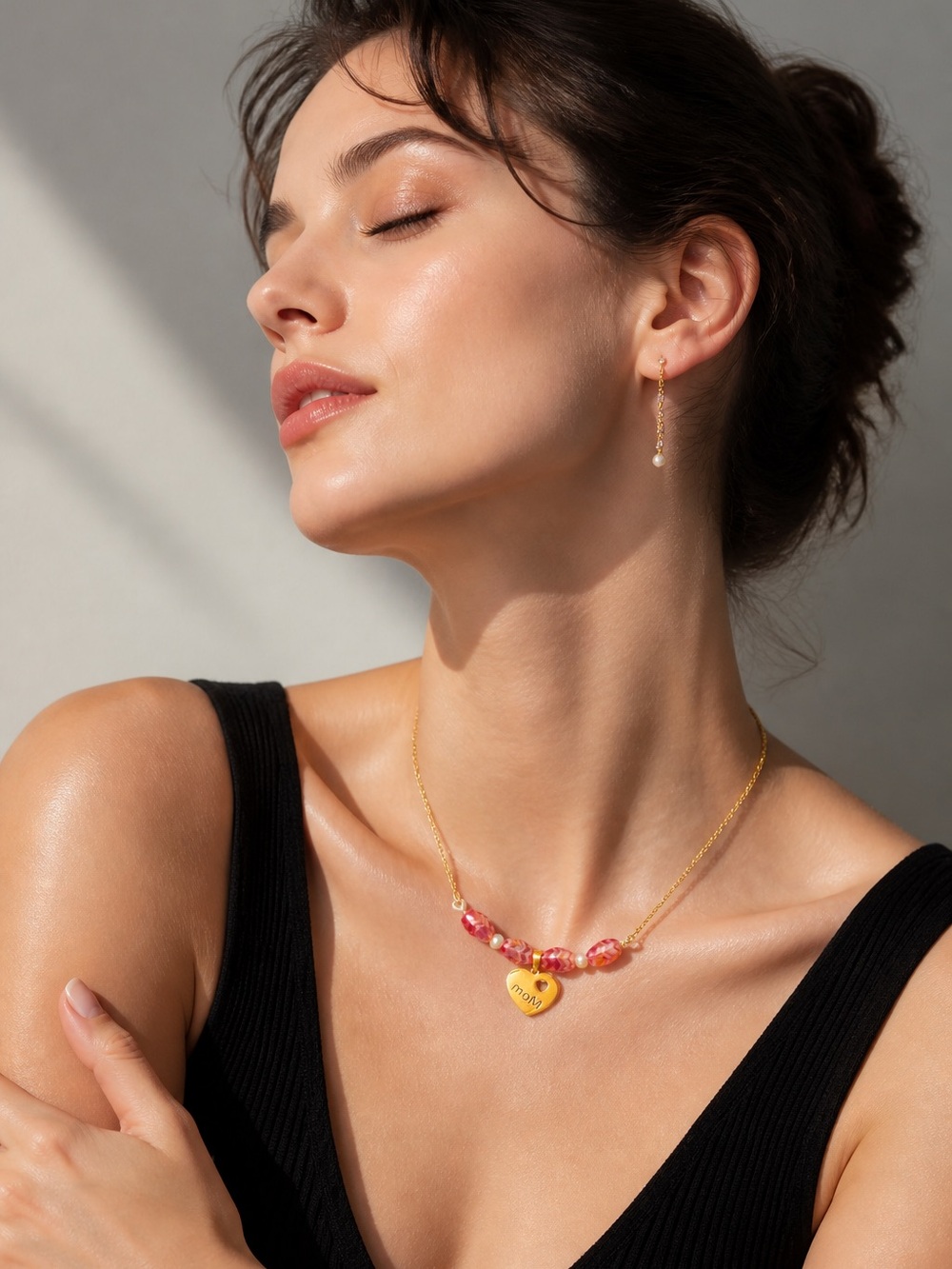 Gold 'Stainless steel Mom' Heart Pendant Necklace with Pink-Red Faceted Beads
